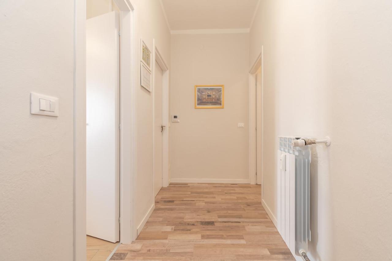 Appartamento Ospedale Civile 4 - F&L Apartment ブレシア エクステリア 写真